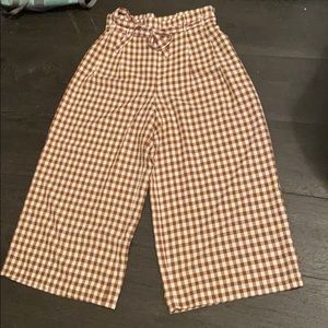 Forever 21 Checkered Brown and White Cropped Pants
